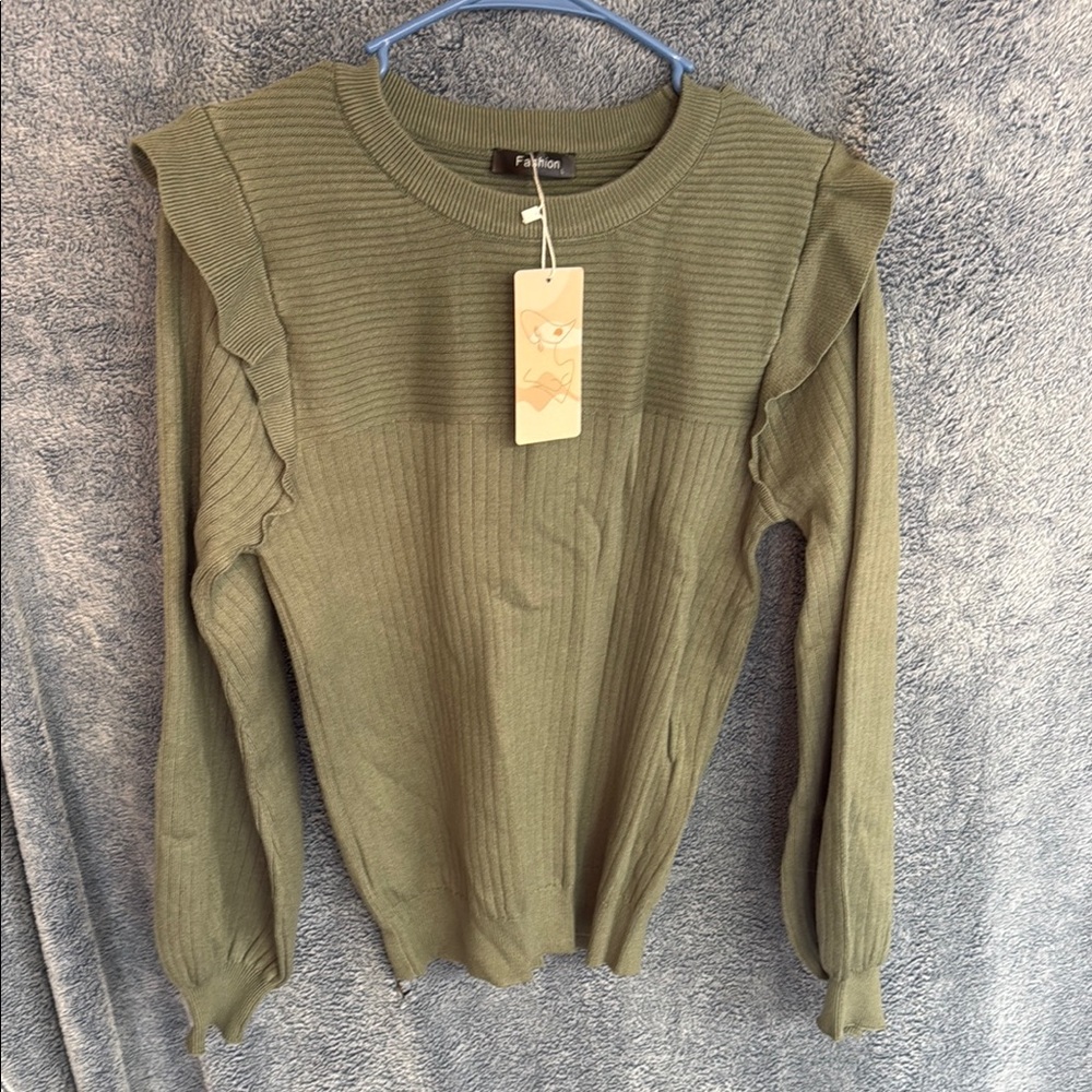 Amazon Green Long Sleeve Ruffled Hoodie